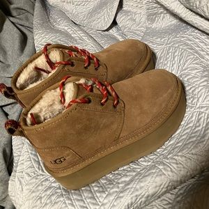 Women's Neumel Heritage Lace-Up Platform Booties